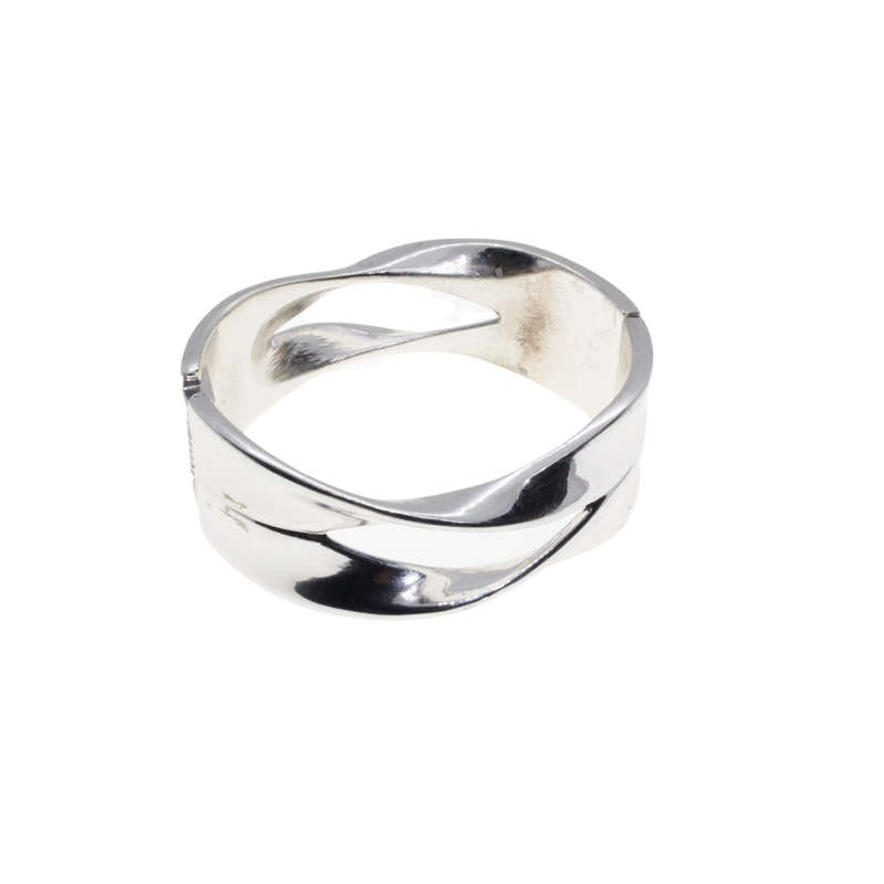 Bangle - Silver Tone Criss Cross Chunky Fashion Bangle - ML2762