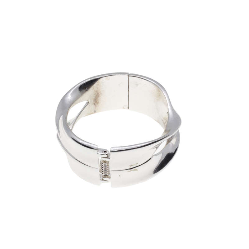 Bangle - Silver Tone Criss Cross Chunky Fashion Bangle - ML2762