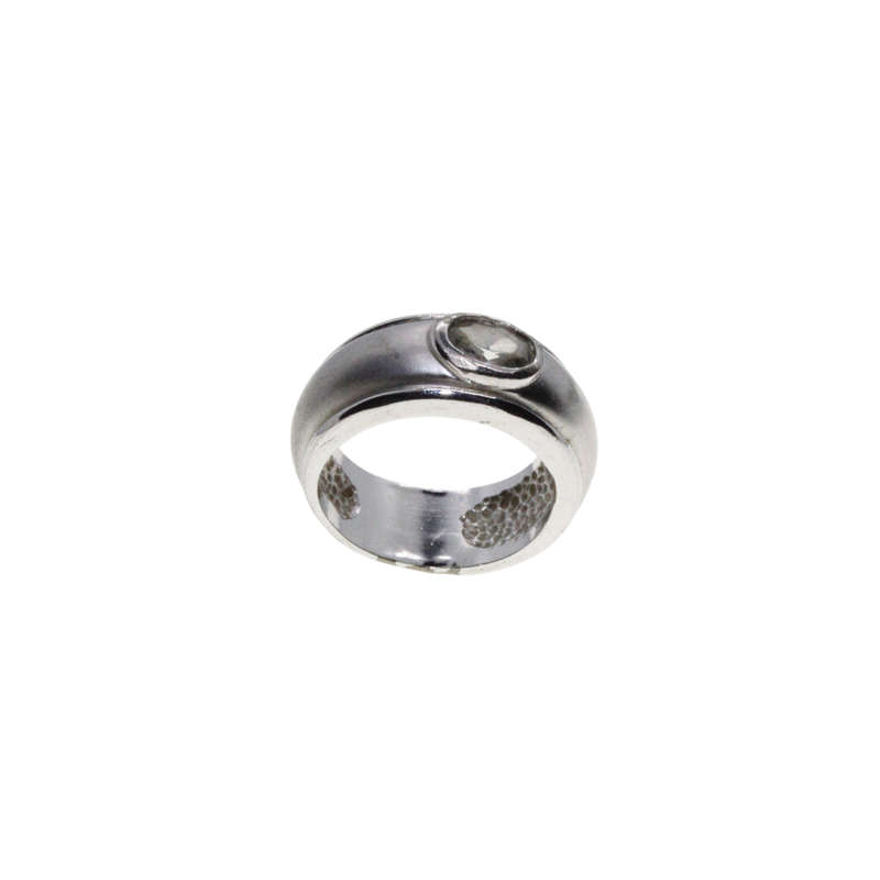 Ring - Silver Tone Tubular Design Thin Outer Rims. Clear Oval Stone in Centre - ML2797