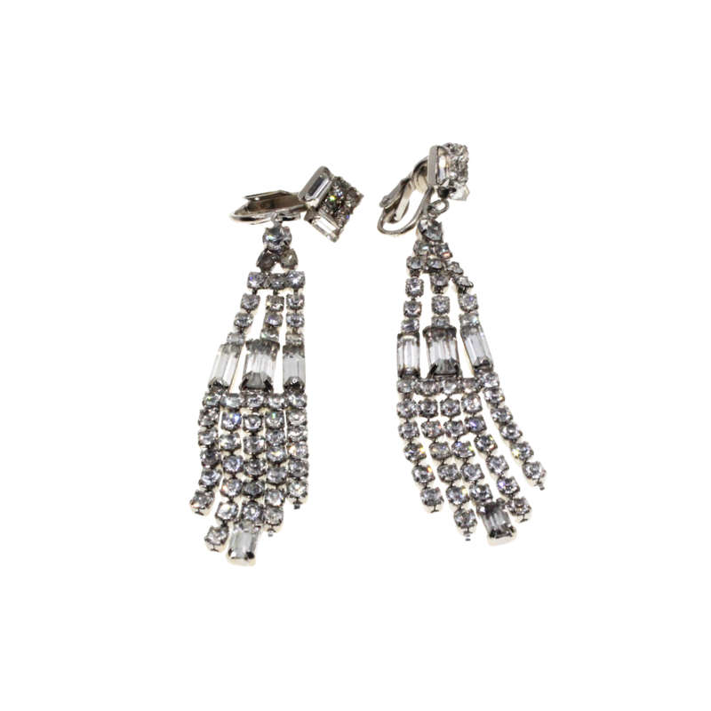 Earrings - Silver Tone Vintage Chandelier Style Diamante Clip on Earrings - ML2802