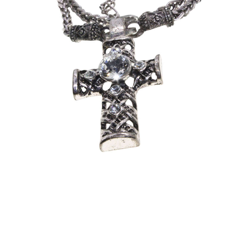 Necklace - Silver Tone Ornate Cross Pendant. Large Centre Clear Stone & Diamantes. Chain - ML2806