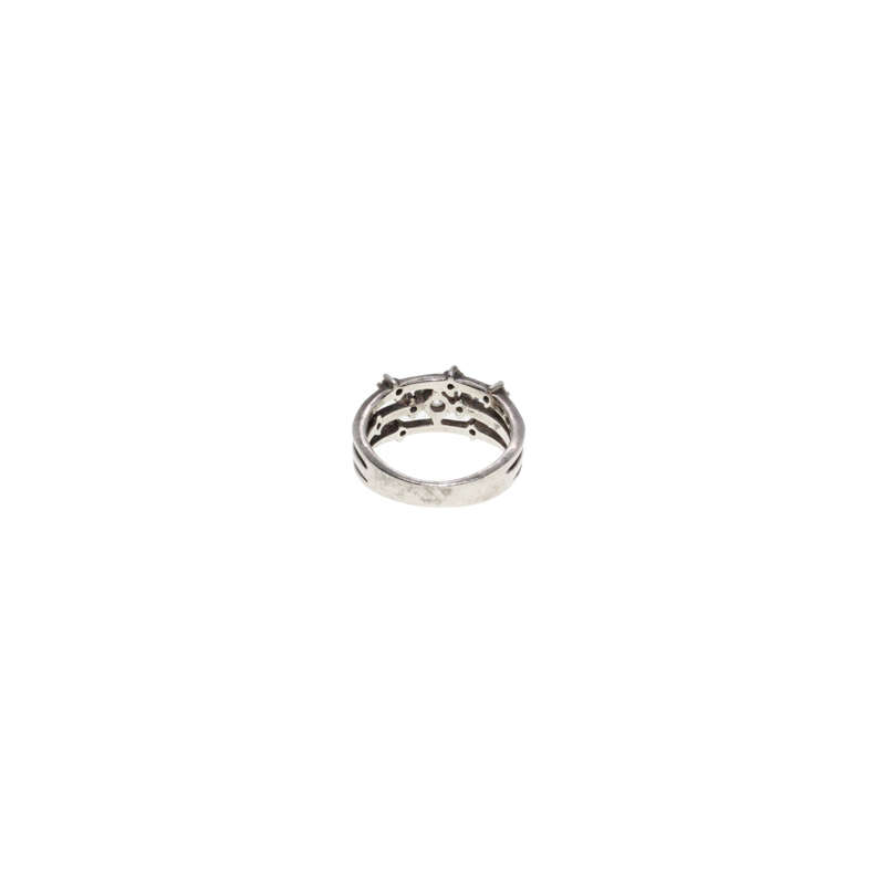 Ring - 925 Silver Ring. 3 Bands in one. 7 Diamantes and 1 larger Diamante. - ML2847