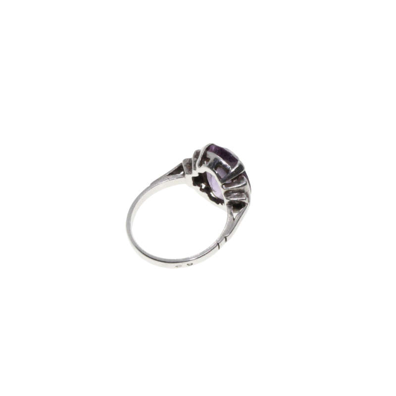 Ring - Silver stamped Vintage Amethyst Ring Oval Shape with Claws and Marcasite design. - ML2849