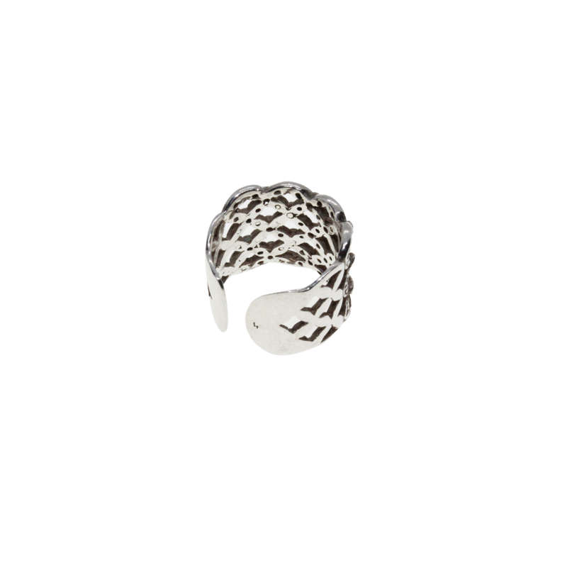 Ring - Silver Tone Lace Design Ring - ML2855