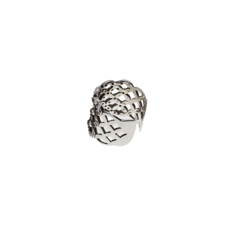 Ring - Silver Tone Lace Design Ring - ML2855