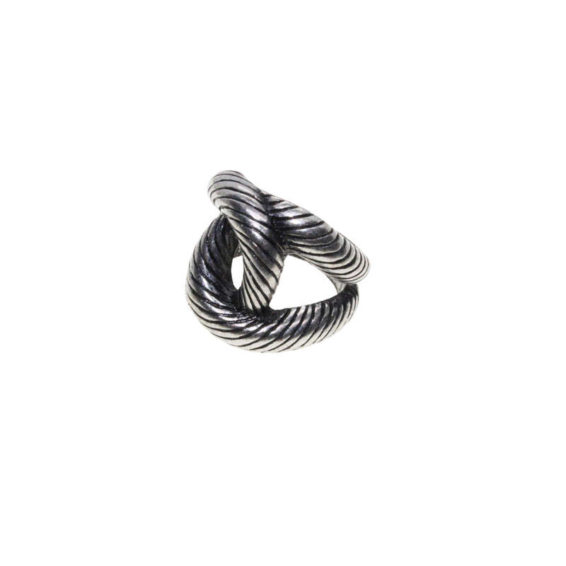 Ring - Vintage Silver Tone Figure 8 Style Ring with Grooves - ML2860