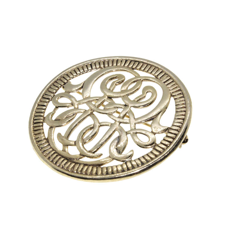 Brooch - Gold Tone Vintage Celtic Design Brooch - ML2867
