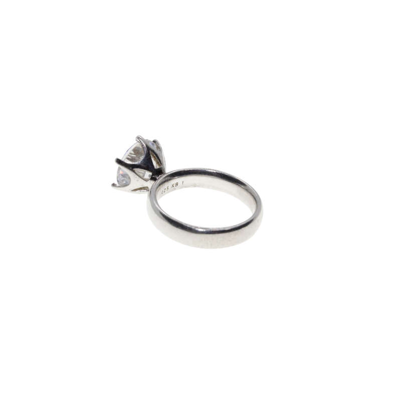 Ring - 925 Silver Ring with Large Clear Stone in Claw Setting. Stamped Spinning - ML2873