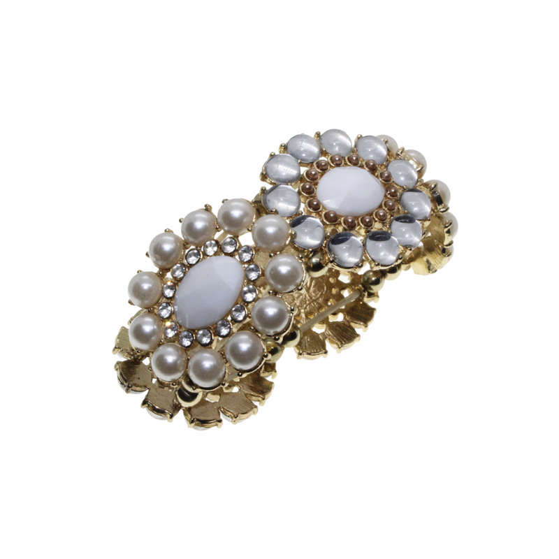 Bracelet - Gold Tone stretch Design. Flowers with Faux Pearls and Diamantes - ML2889