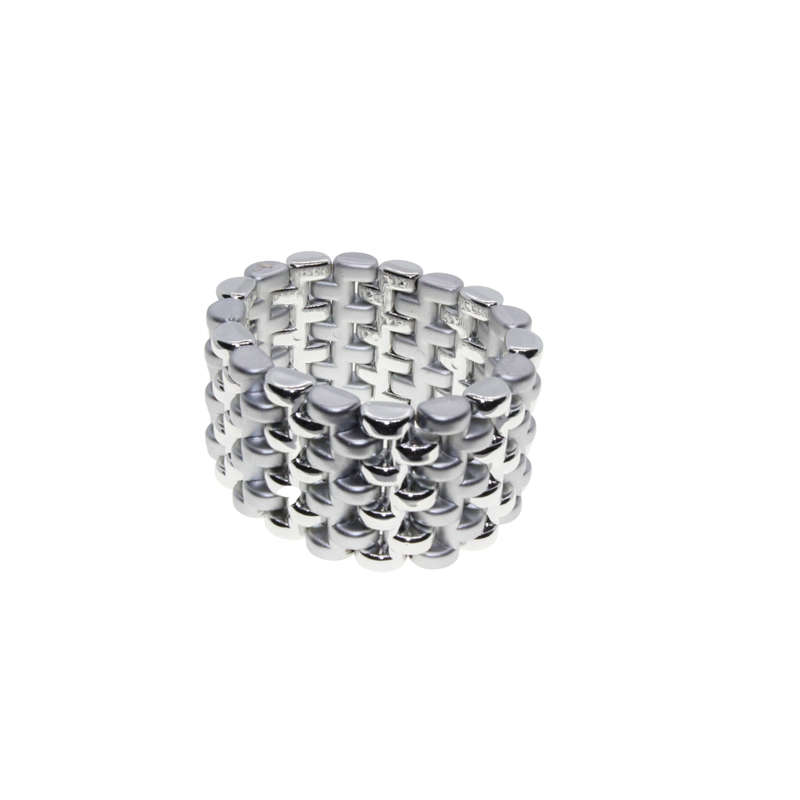 Bracelet - Silver Tone Dull and Shiny Interwoven links . Expandable - ML2914