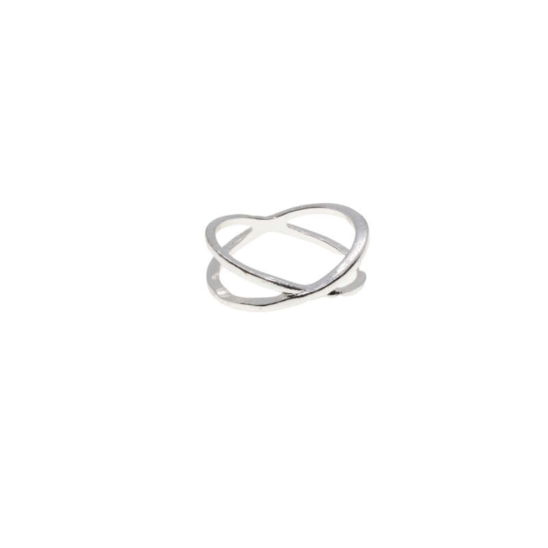 Ring - Silver Tone Criss Cross Ring - ML2937