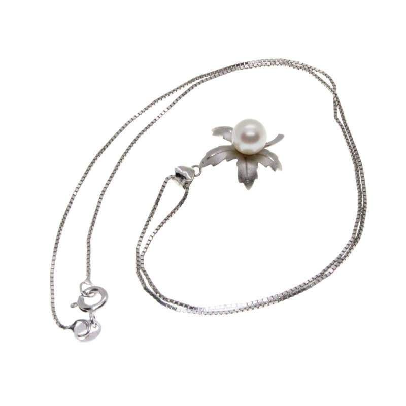 Necklace - 925 Silver Chain. 925 Silver Leaf Pendant - ML2960