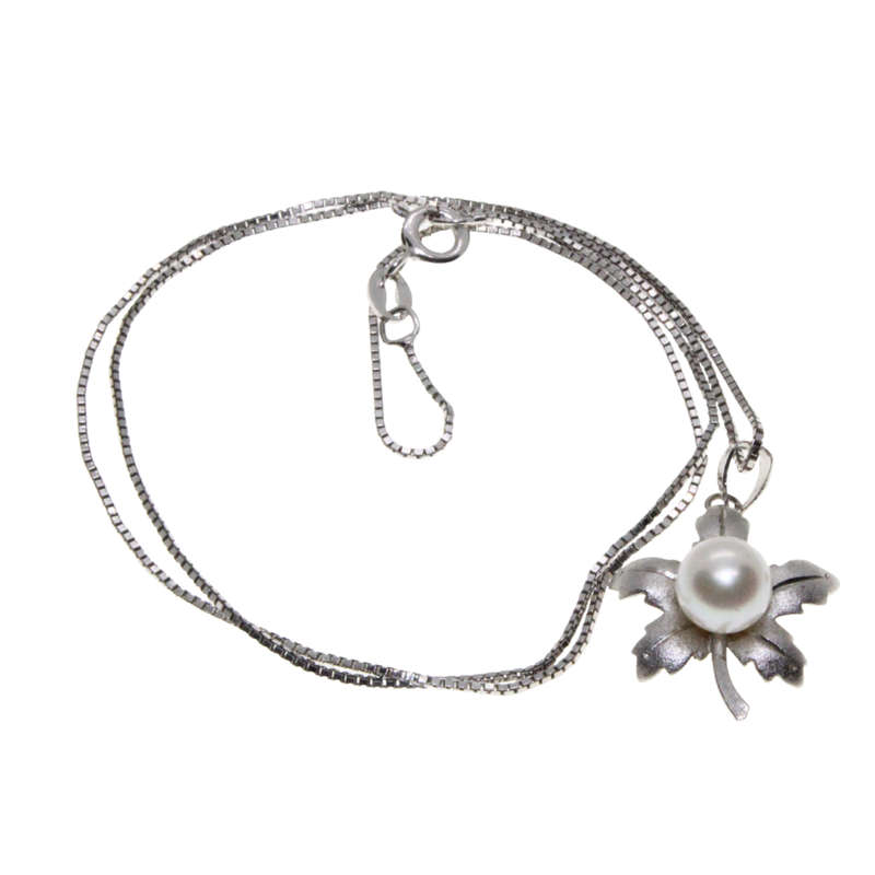 Necklace - 925 Silver Chain. 925 Silver Leaf Pendant - ML2960