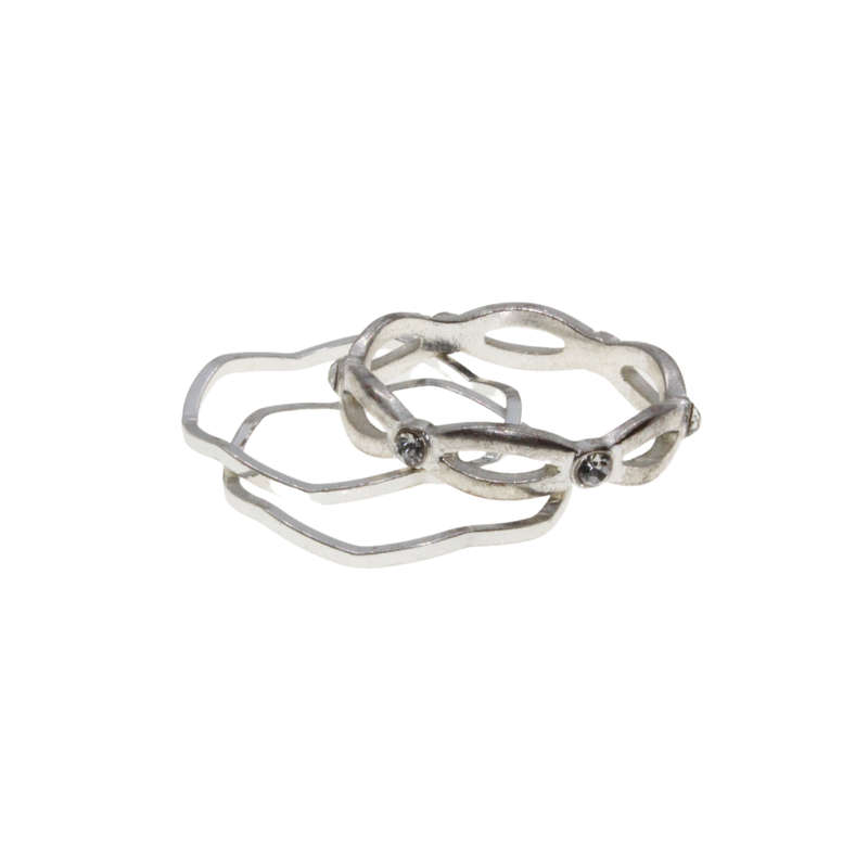 Ring - 3 x Silver Tone Dainty Bands. Wave Shape Pattern. Clear Diamantes - ML2962