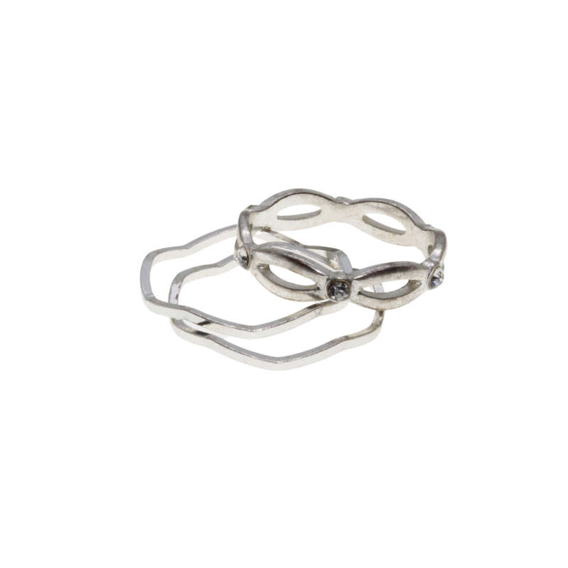Ring - 3 x Silver Tone Dainty Bands. Wave Shape Pattern. Clear Diamantes - ML2962