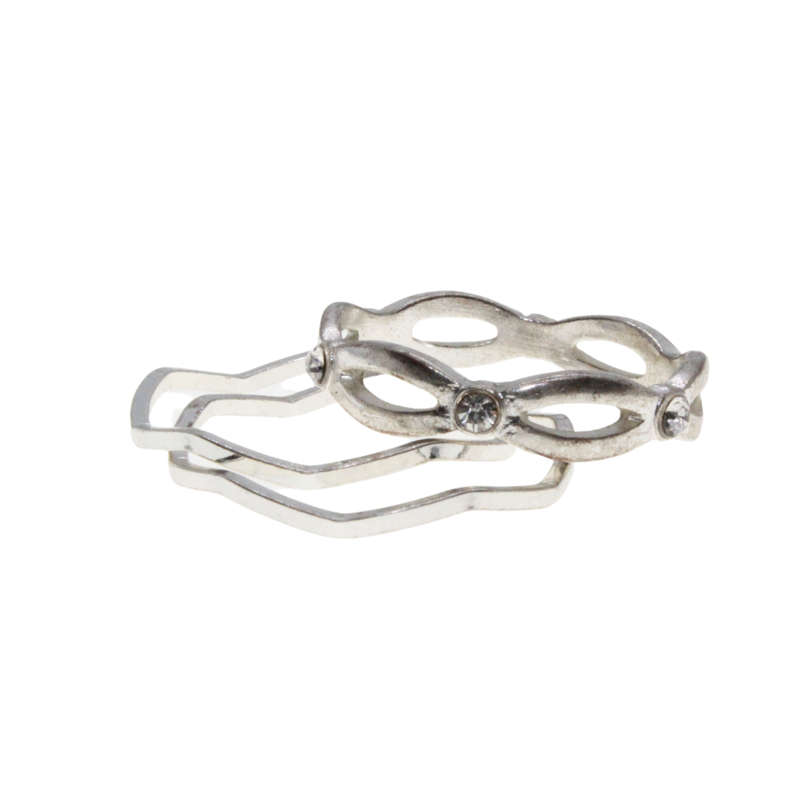 Ring - 3 x Silver Tone Dainty Bands. Wave Shape Pattern. Clear Diamantes - ML2962