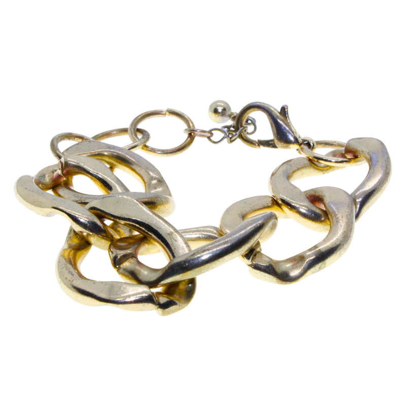 Bracelet - Gold Tone Chunky Link Style Bracelet. Large Clasp - ML3009