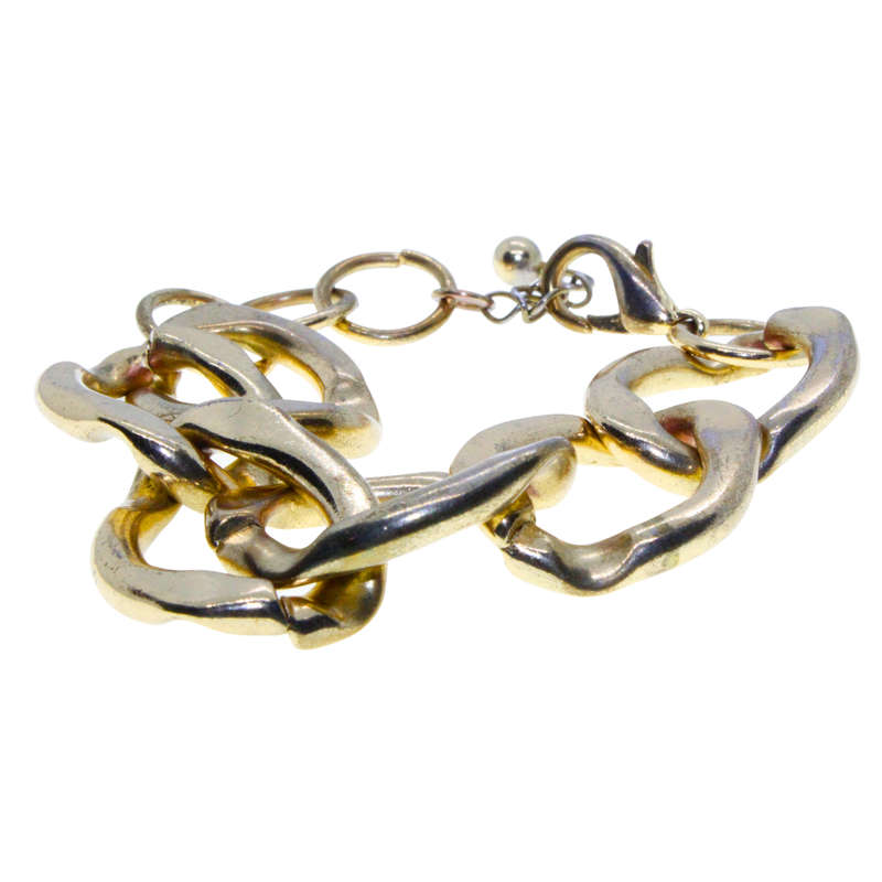 Bracelet - Gold Tone Chunky Link Style Bracelet. Large Clasp - ML3009