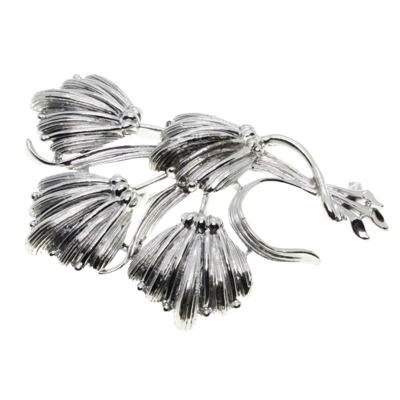 Brooch - Silver Tone Shiny Whinsical Floral Bouquet - ML3022
