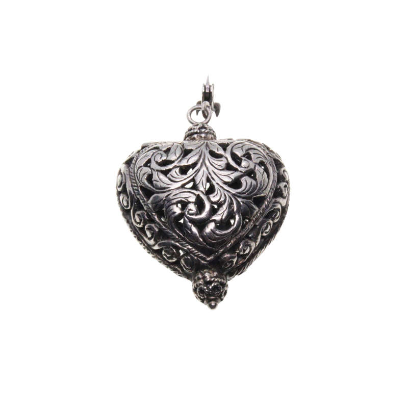 Pendant - Pendant GP 925 Silver India, Vintage Heart Pendant. Scroll Design - ML3041