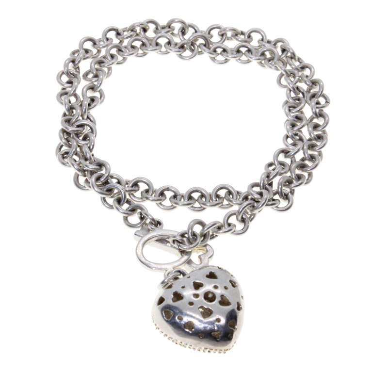 Necklace - 925 Chain. Heart Pendant. One side Glitter other side Heart cut outs. Key Clasp - ML3074