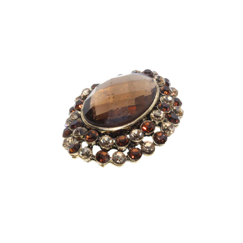 Brooch - Gold Tone Oval Large Centre Stone surrounded by small stones. - ML3085