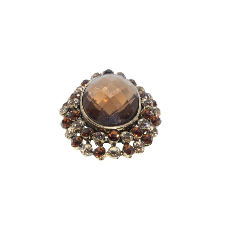 Brooch - Gold Tone Oval Large Centre Stone surrounded by small stones. - ML3085