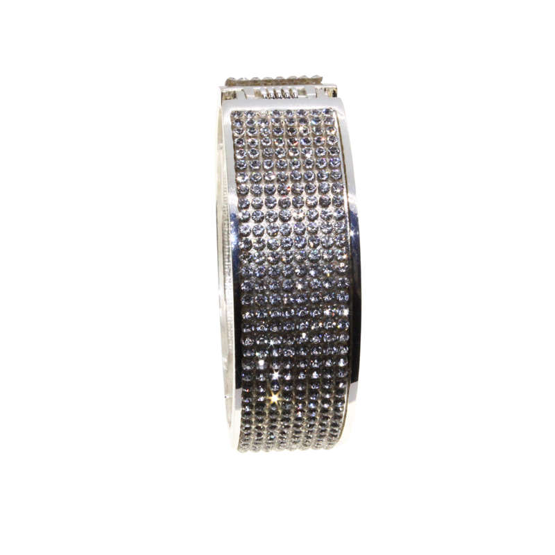 Bangle - Silver Tone Fashion Cuff Bangle. Completely Surrounded by Sparkly Diamantes - ML3097