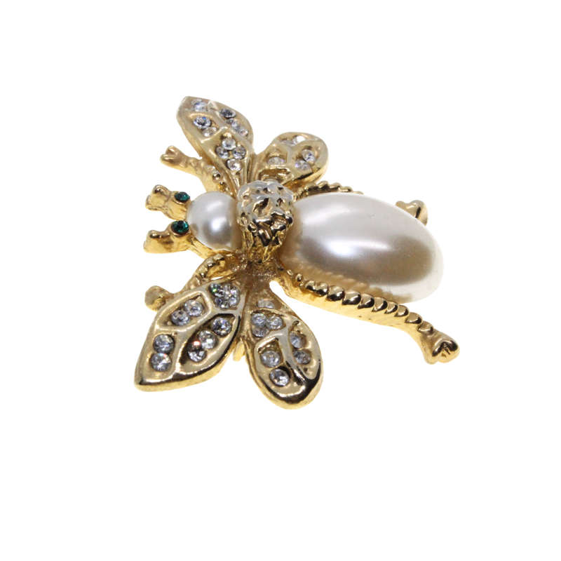Brooch - Gold Tone Beetle Brooch. Wings Diamante detail. Green Rhinestone Eyes. Faux Pearl - ML3102