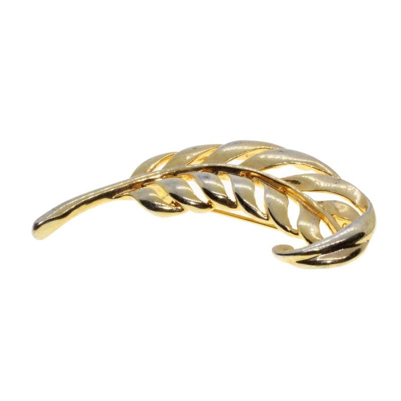 Brooch - Vintage Leaf Design Pin. Gold Colour - ML1721