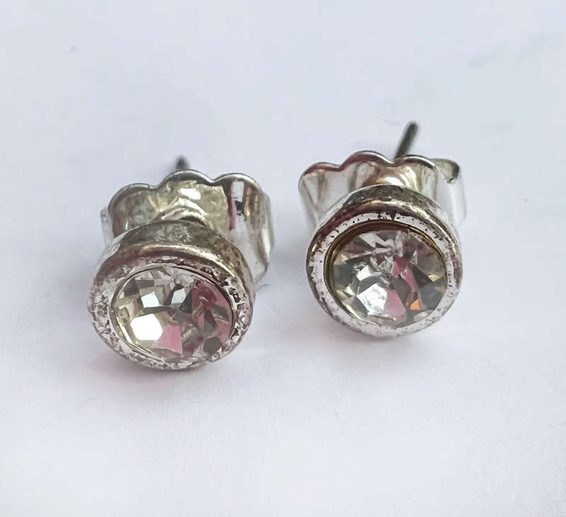 Earrings - Assortment of small stud earrings (10pairs) - ML1726