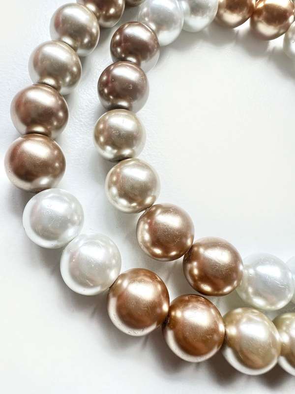 Necklace - Vintage Large Faux Pearls. T Bar Clasp. Two Colour Faux Pearls ML2000