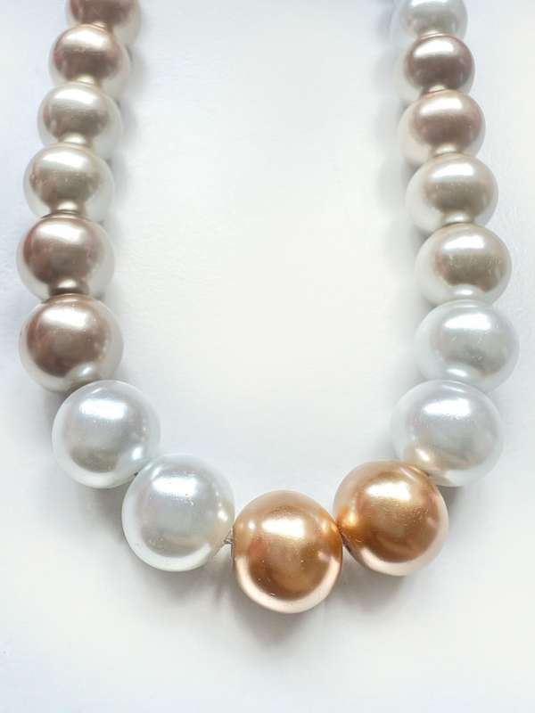 Necklace - Vintage Large Faux Pearls. T Bar Clasp. Two Colour Faux Pearls ML2000
