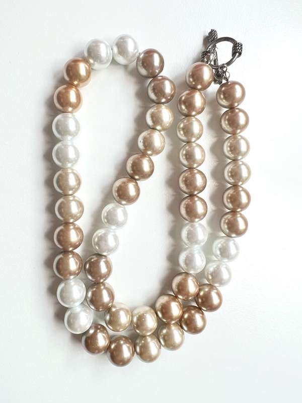 Necklace - Vintage Large Faux Pearls. T Bar Clasp. Two Colour Faux Pearls ML2000