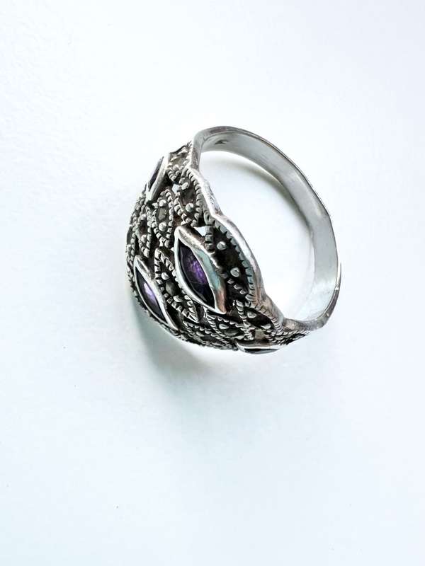 Ring - 925 Silver Vintage Filigree with 4 Gemstones in Silver Outline ML2007