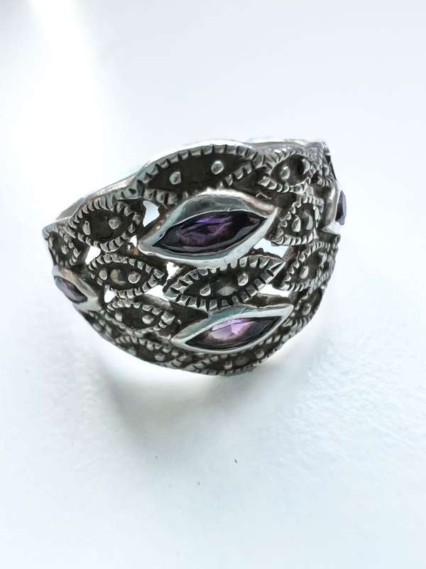 Ring - 925 Silver Vintage Filigree with 4 Gemstones in Silver Outline ML2007