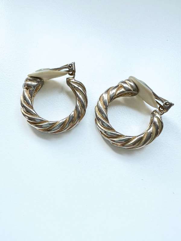Earrings -  Vintage Huggie Style. Twisted Design. Gold Tone ML2008