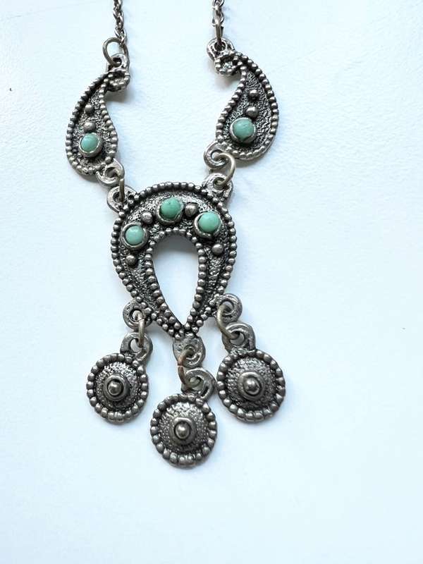 Pendant - Vintage Boho Style Choke Pendant. Silver Tone. One Hanging Piece in Centre. Turquoise C...