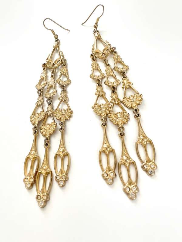 Earrings - Gold Tone Chandelier Statement Drop Earrings with Small Diamantes ML2035