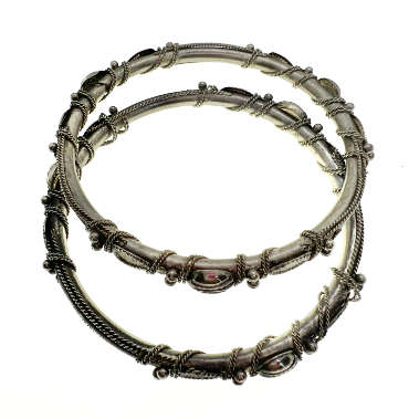 Bangle - 2 x Vintage Heavy Silver Tone Detailed Bangles. Filigree Design - ML2041