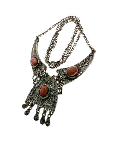 Necklace - Vintage Silver Tone Boho and Azetec Style Necklace with Coral Colour Stones - ML2163