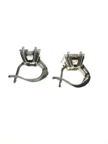 Earrings - Vintage 925 Silver Earrings with Large Centre Crystal-like Stone - ML2189