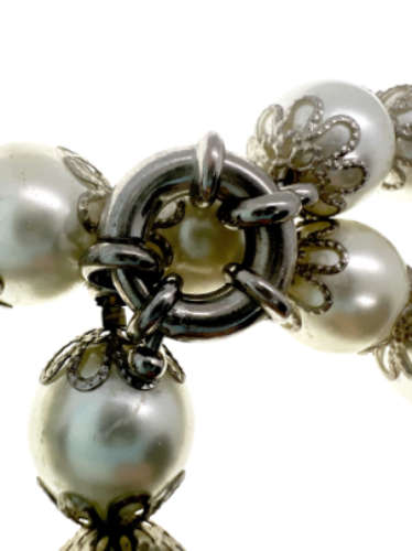 Necklace - Vintage Silver Tone Beaded Necklace with Lace Style Clasps on Each Bead - ML2192