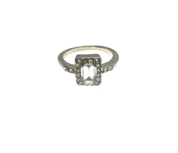 Ring - Vintage Silver Tone Halo Ring. Large Centre Diamante Stone with Small Diamante Stones - ML...