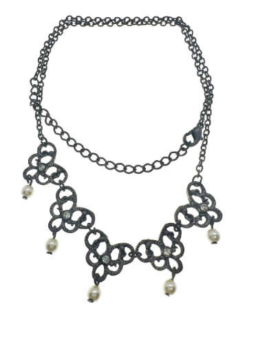 Necklace - Vintage Silver Metal Tone Necklace. Clear Centre Stones and Dangling White Beads - ML2197