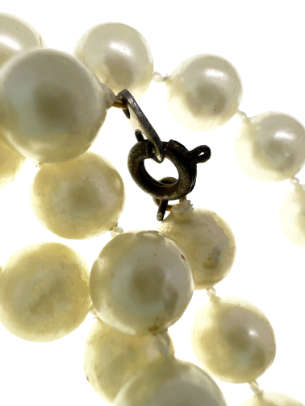 Necklace - Vintage Faux Pearls - ML2210