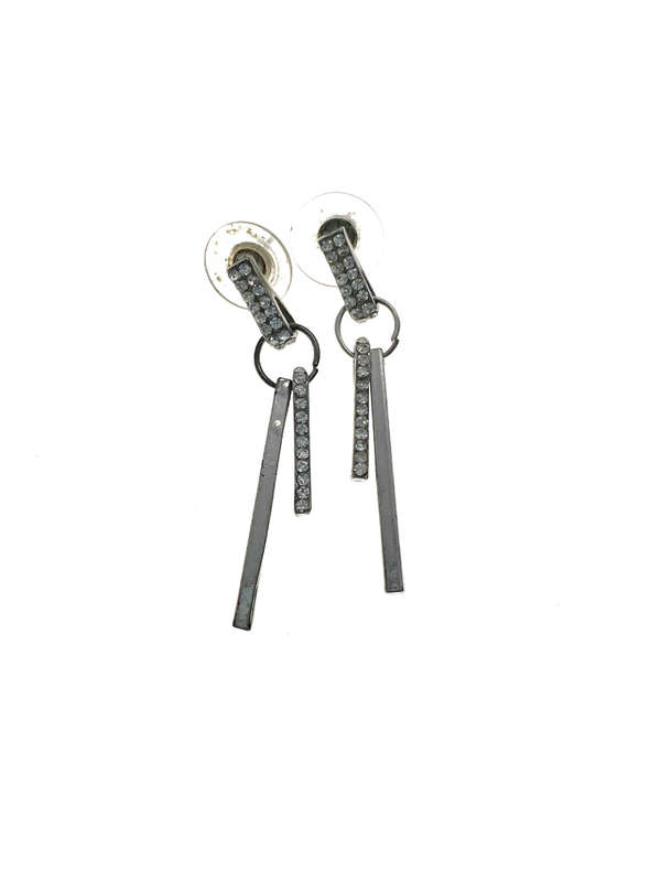 Earrings - Vintage Long Drop Silver Tone Earrings with 28 Diamantes in each - ML2213
