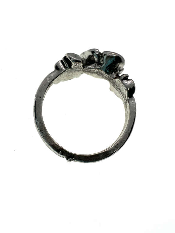 Ring - Vintage Silver Tone Rose Ring with Leaves on the Side - ML2227