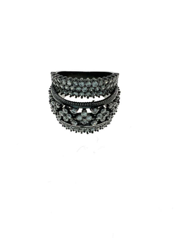 Ring - Vintage Dark Metal Tone. Outer Bands with Diamantes. Centre Band has Diamante Flowers - ML...