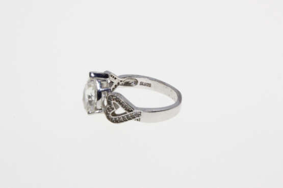 Ring - Vintage 925 Silver with Pear Shape Clear Stone with Parve Hearts on either side - ML2253